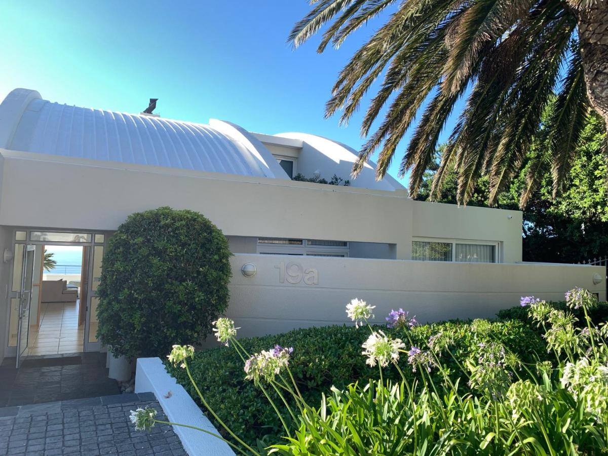 Bay Reflections Camps Bay Luxury Serviced Apartments 케이프타운 외부 사진